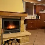 Nad Jeziorem-wodnik 1 Holiday home *