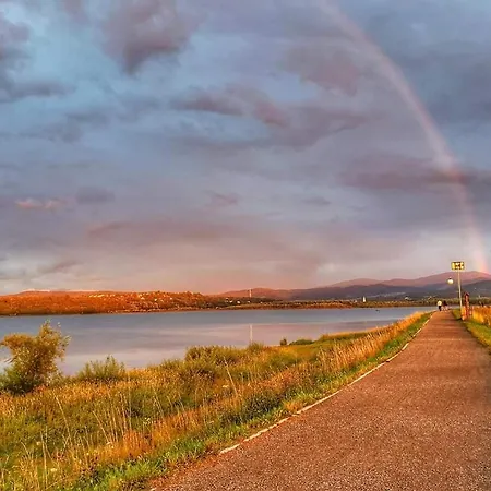 Nad Jeziorem-wodnik 1 Prázdninový dům *